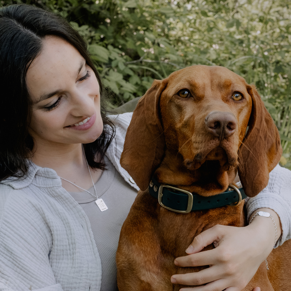 Silberne Kette mit Hunde Gravur Zwergschnauzer