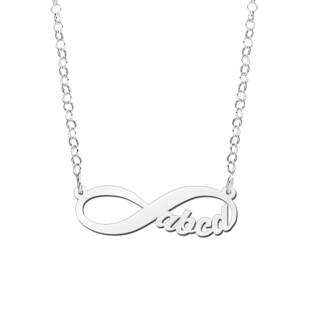 Infinity Kette aus Silber mit 4 Buchstaben