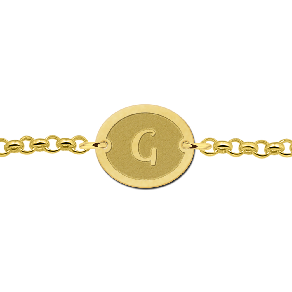 Vergoldetes ovales Armband mit Rand und Buchstaben